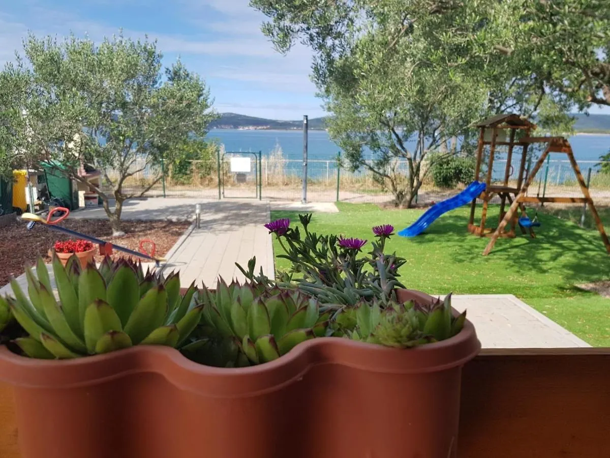 Kamp Karla & Bruno Hotel Sveti Filip i Jakov Campsite