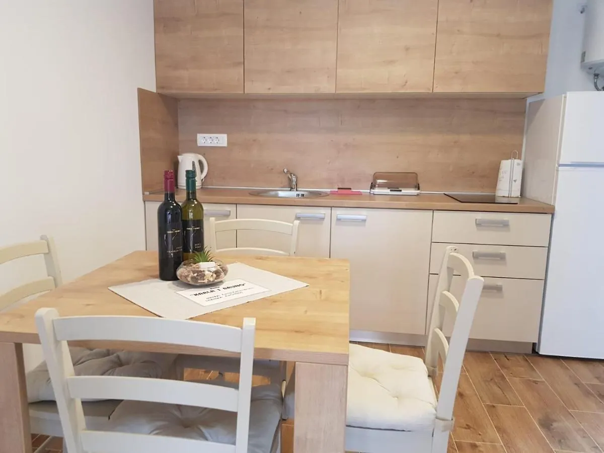 Kamp Karla & Bruno Hotel Sveti Filip i Jakov