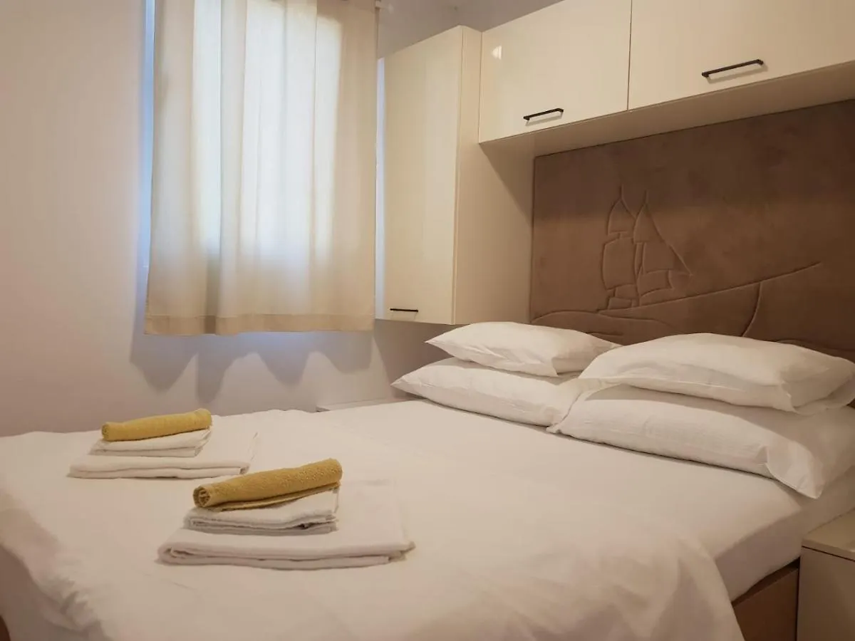 Kamp Karla & Bruno Hotel Sveti Filip i Jakov