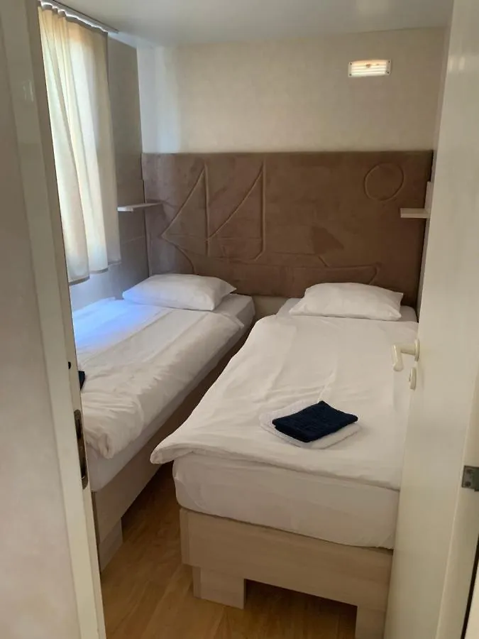 Kamp Karla & Bruno Hotel Sveti Filip i Jakov Campsite